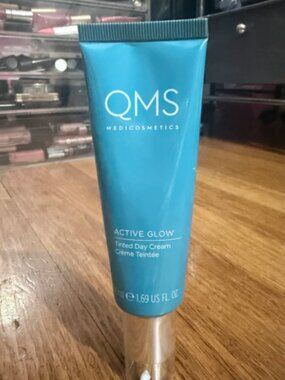 QMS Medicosmetics Active Glow Tinted Day Cream